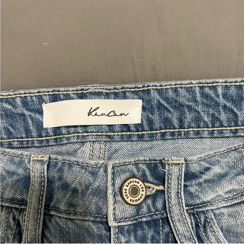 KanCan - Ivanna High Rise Mom Shorts (Light Wash) - Picture 3 of 5